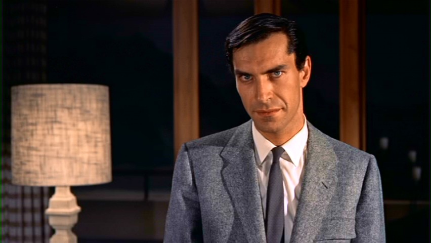 艾德伍德 (Ed Wood) 的奧斯卡獲獎演員、《碟中諜》主演馬丁蘭道 (Martin Landau) 也加入了明星行列